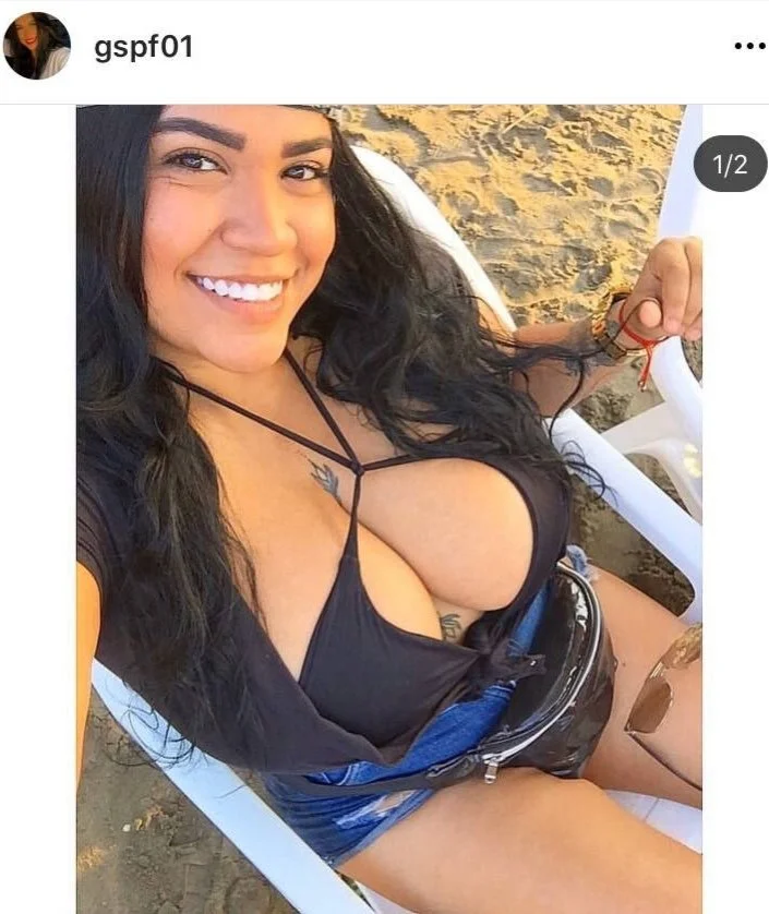 Giss muestra sus tetas enormes en sus reals image 3