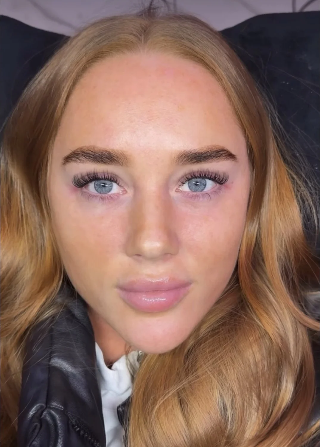 Sexy ginger slut Chloe image 3