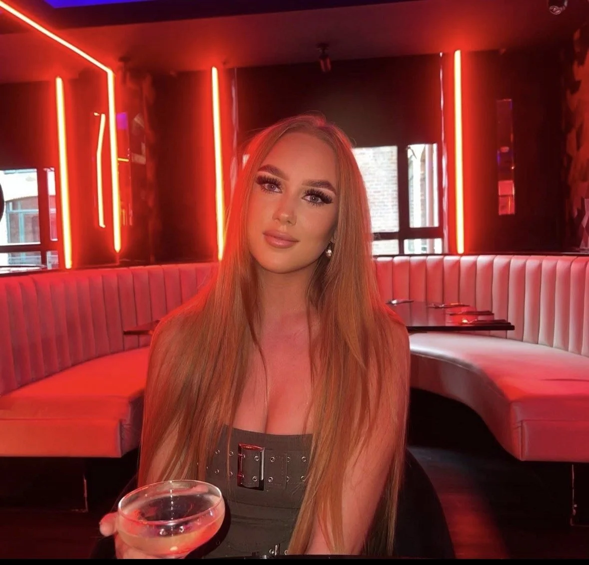 Sexy ginger slut Chloe image 4