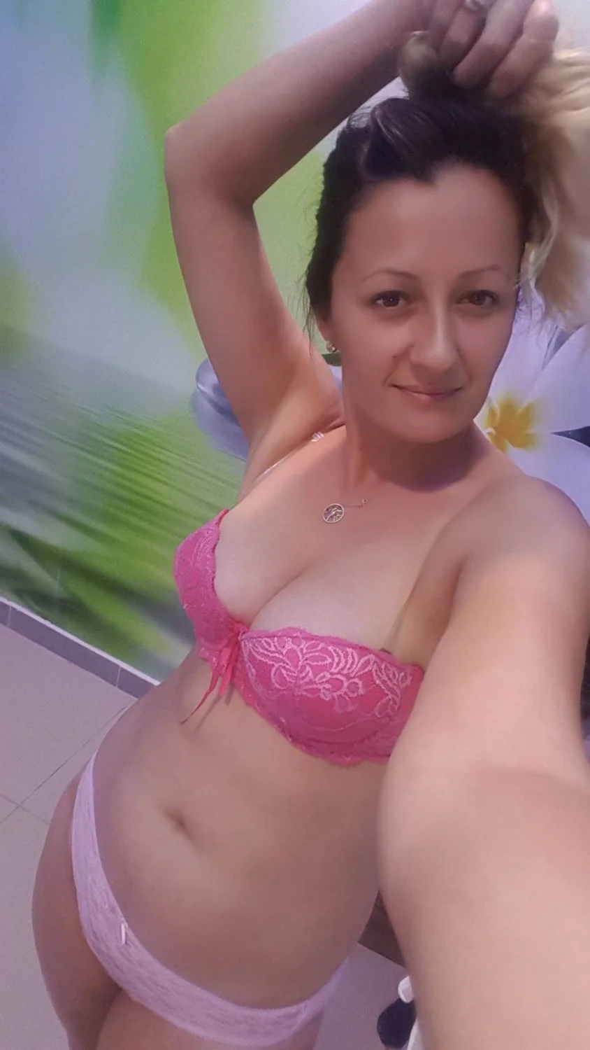 Blonde Time image 6