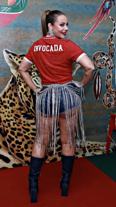 Paolla Oliveira cover image