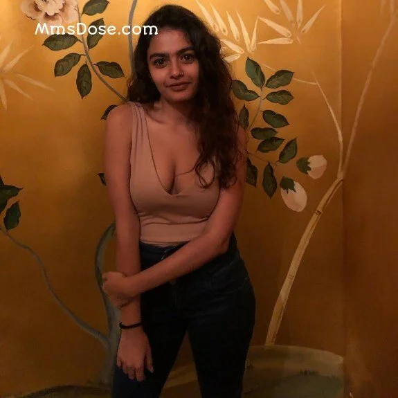 Indian teen girl give awesome blowjob image 15