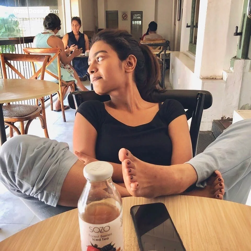 Indian teen girl give awesome blowjob image 2
