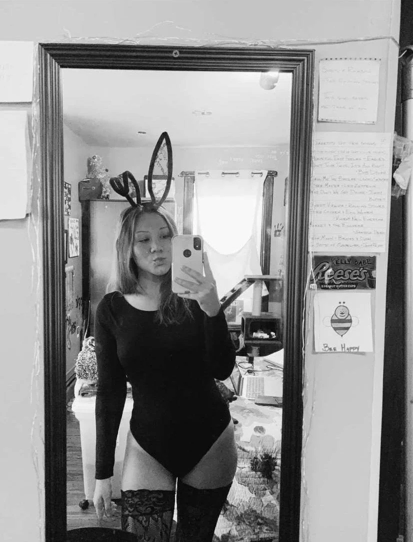 Slutty girl 4 image 4