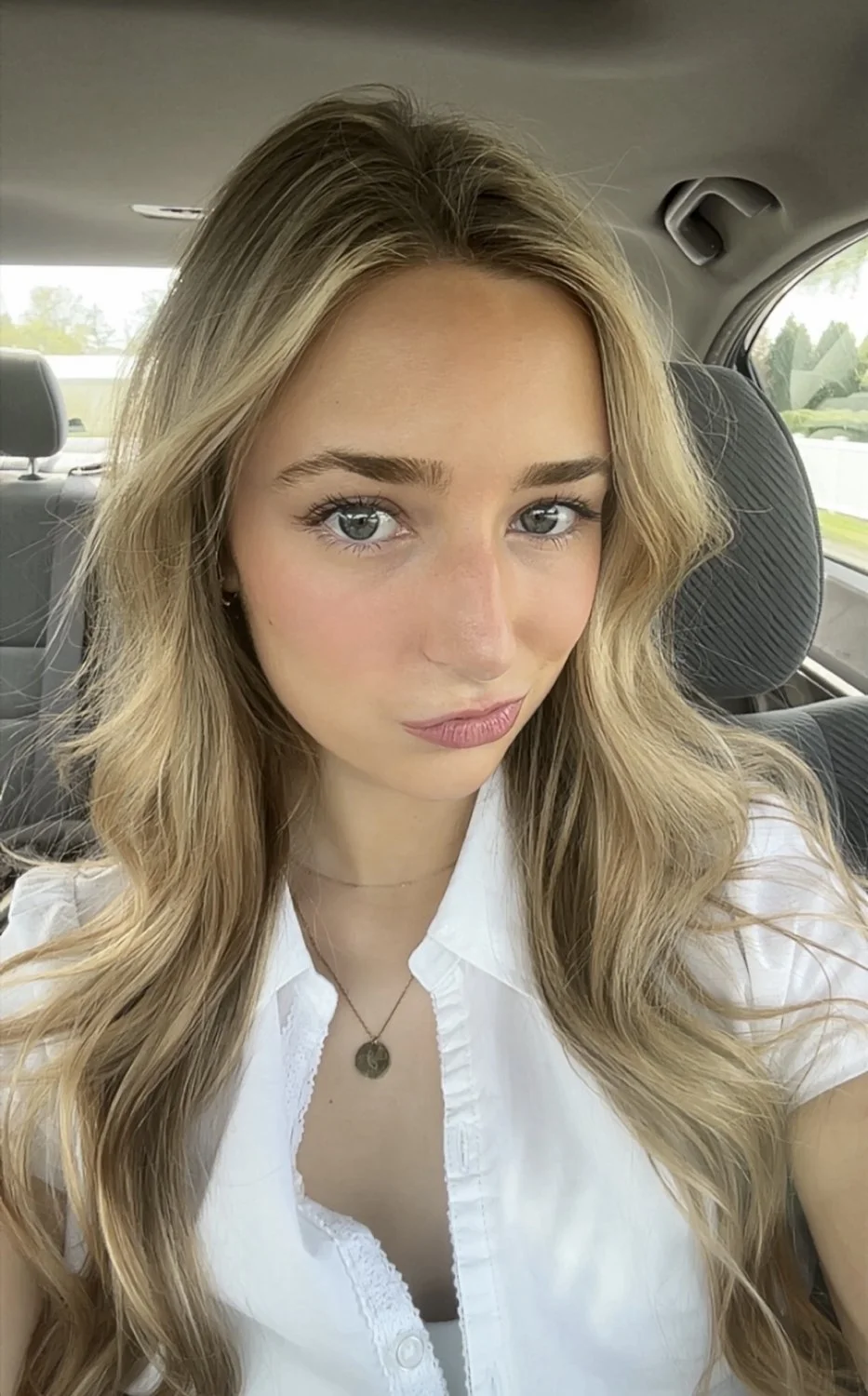 Submission 165: Users Slutty Irl Is A Slutty Doctor main image