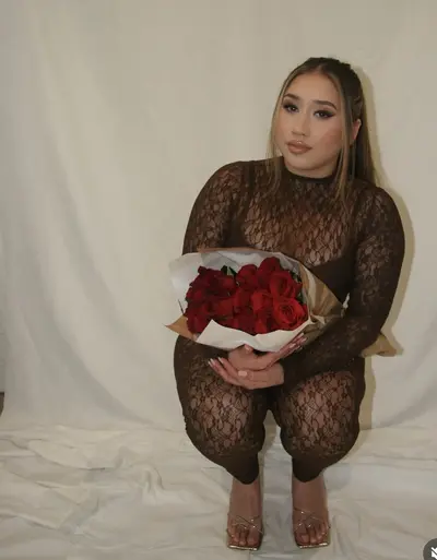 Funsize SoCal Latina Mexican Baddie Rebecca is a thick curvy slut who deserves cum cover image