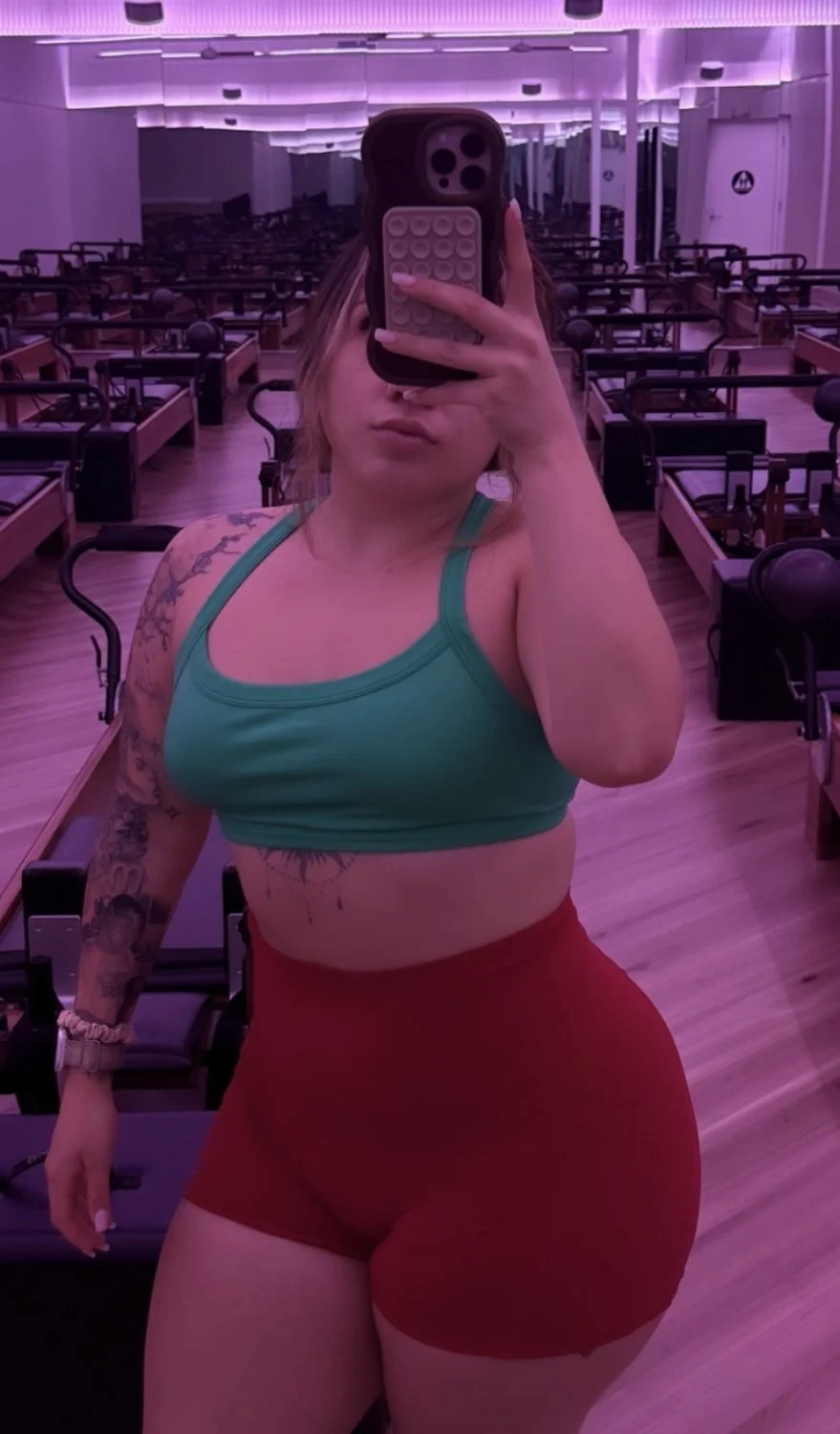 Funsize SoCal Latina Mexican Baddie Rebecca is a thick curvy slut who deserves cum image 21