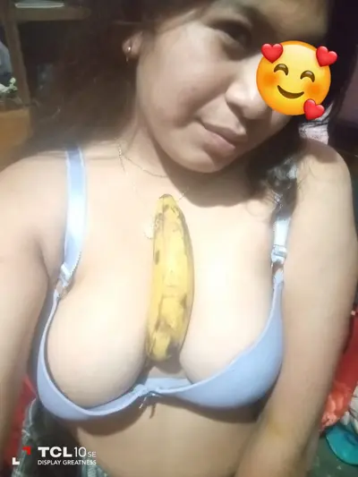 Putipobre tetona 🥵🤤🥴 cover image
