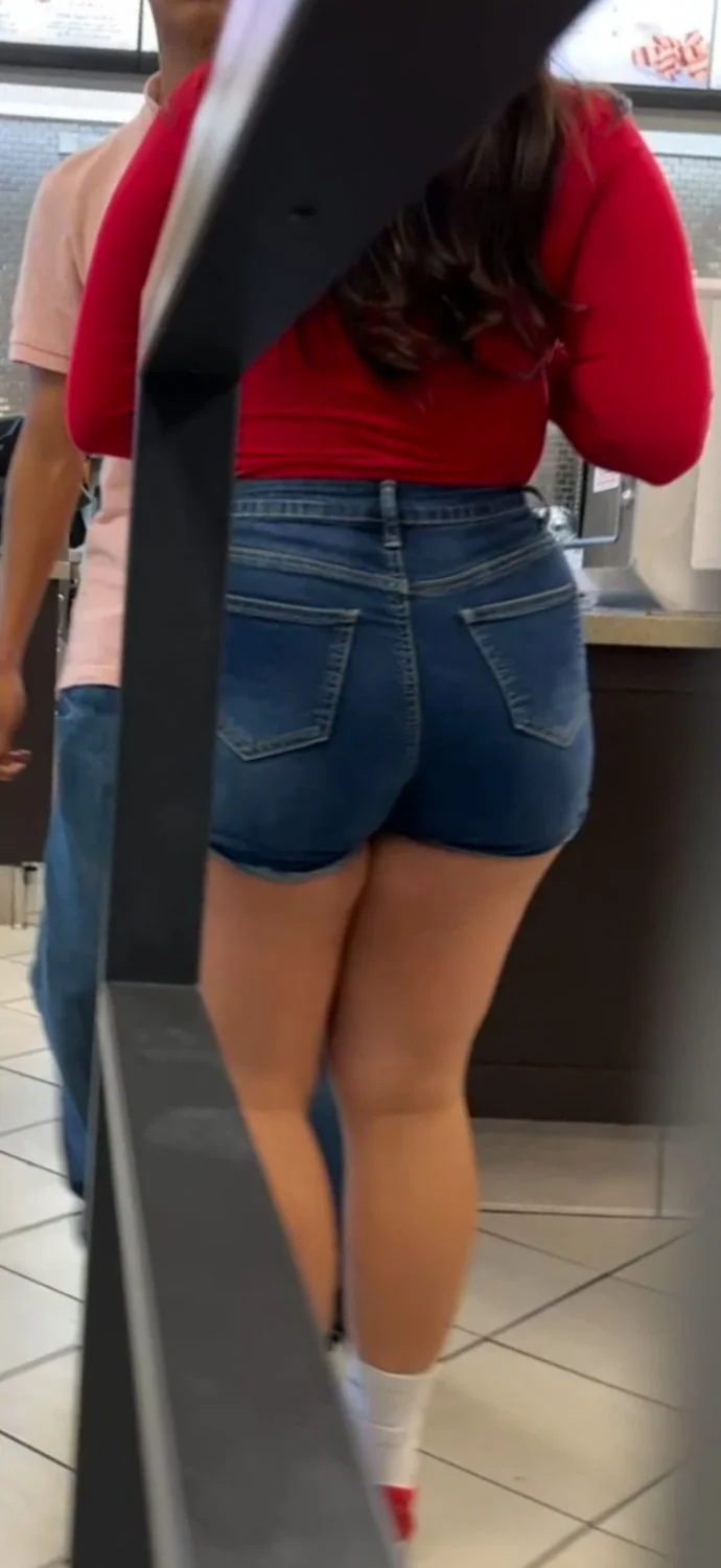 Fat Latina ass in Jean shorts main image