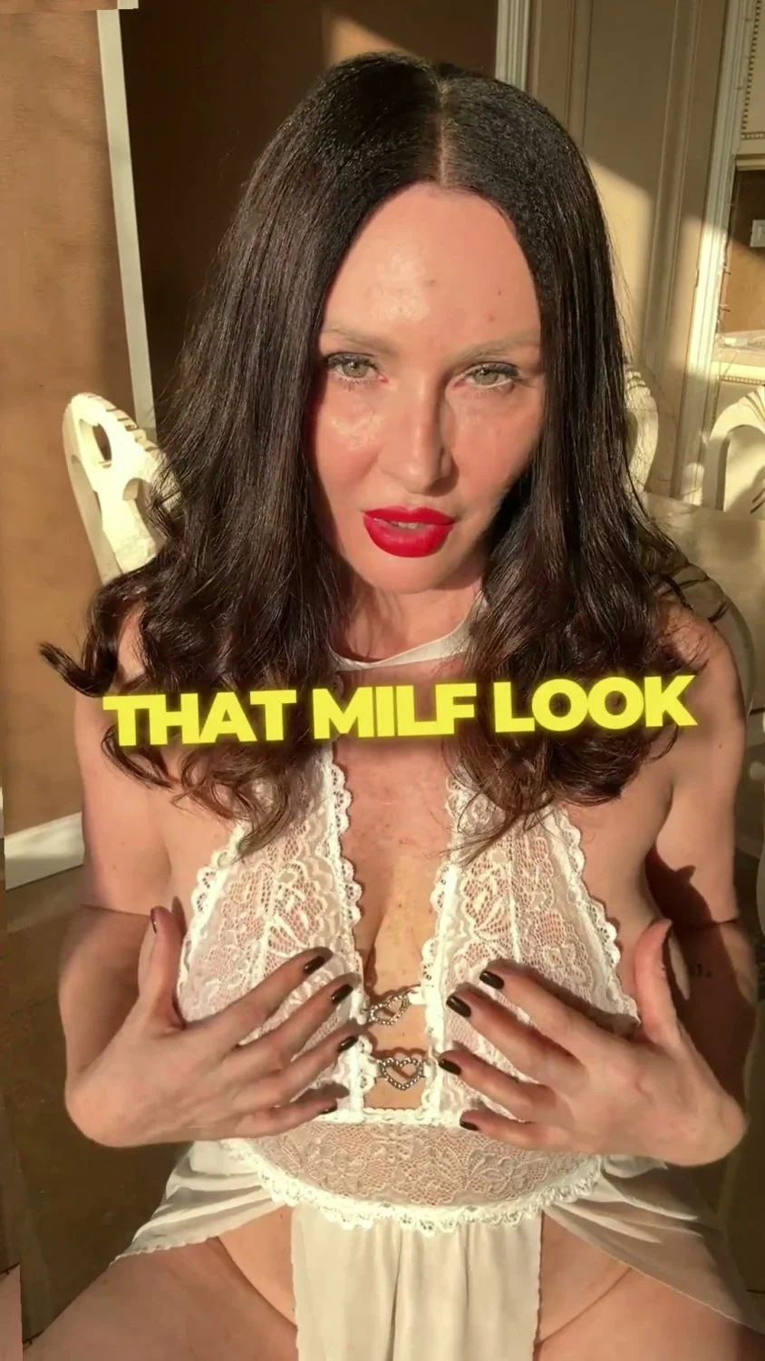 🔞 big boobs stunning pussy licking tight wet pussy nude 🍑😈 My OF image 3