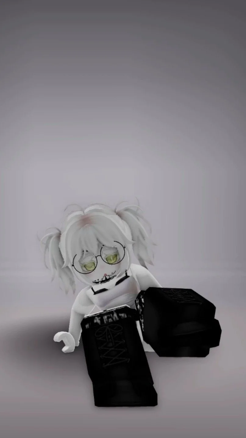 My Roblox Avatar 🥴🫣❤️ image 2