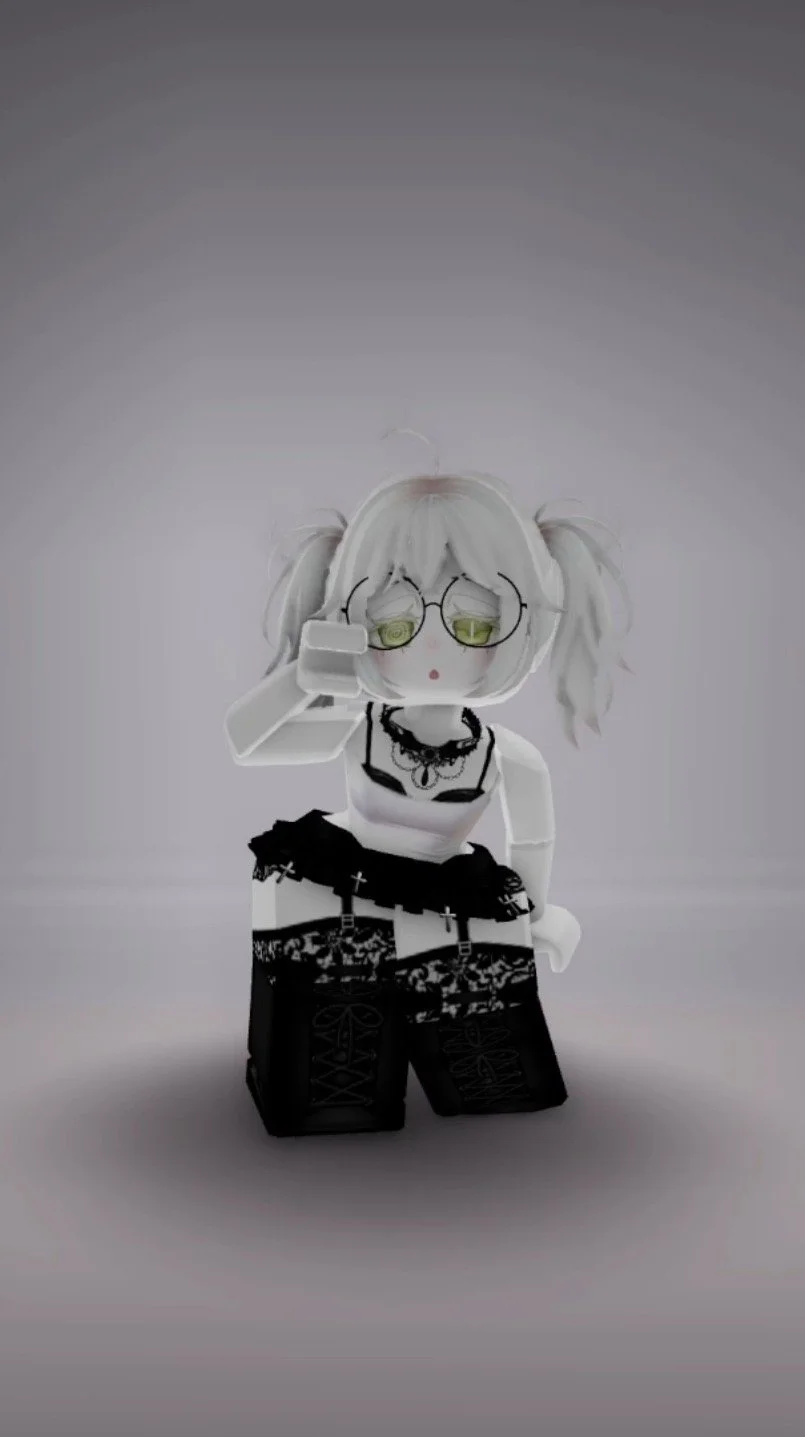 My Roblox Avatar 🥴🫣❤️ image 3