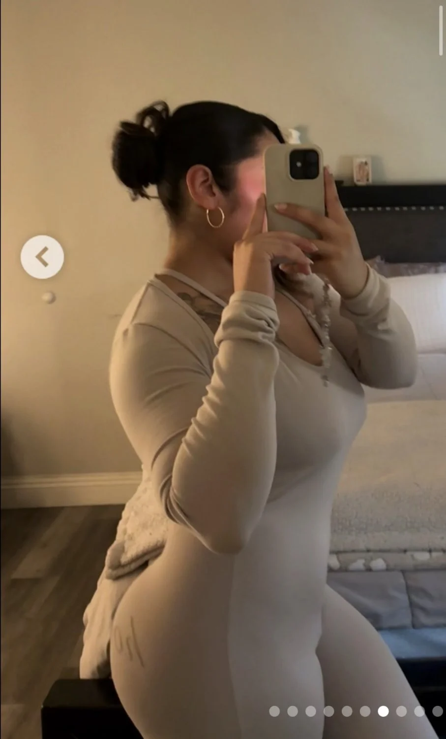 Sexy Big Titty SoCal Latina fitness baddie Leslie is a muscle mami who deserves cum image 26