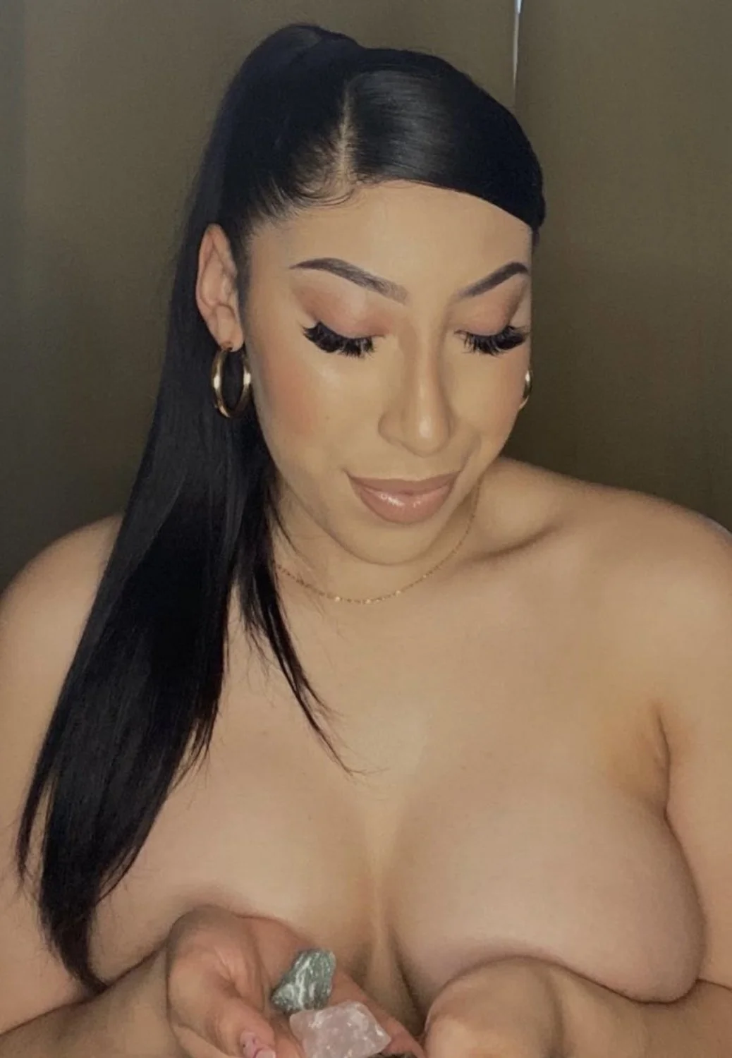 Sexy Big Titty SoCal Latina fitness baddie Leslie is a muscle mami who deserves cum image 35