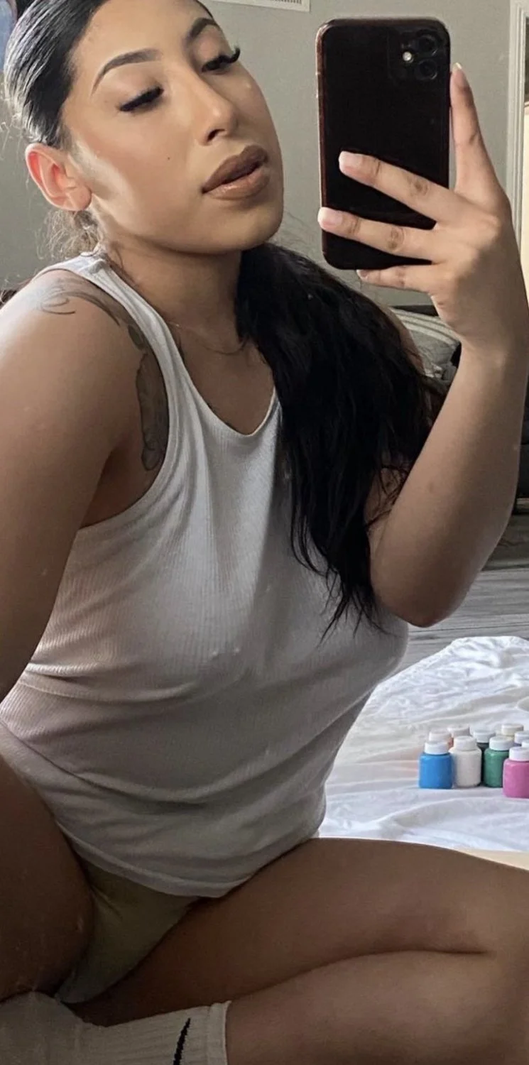 Sexy Big Titty SoCal Latina fitness baddie Leslie is a muscle mami who deserves cum image 40