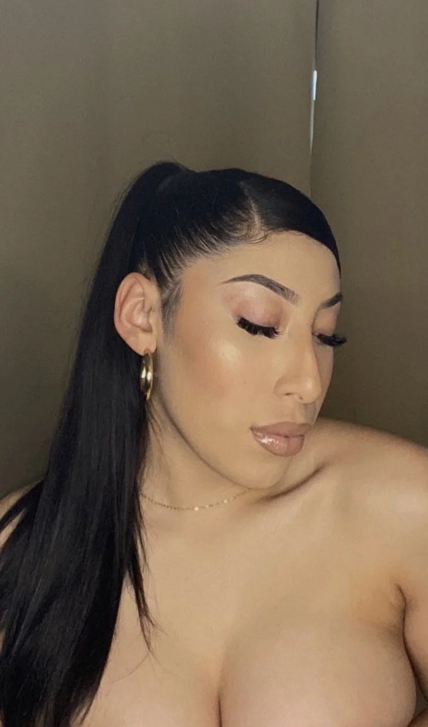 Sexy Big Titty SoCal Latina fitness baddie Leslie is a muscle mami who deserves cum image 44