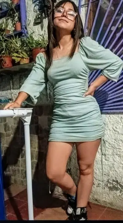 Hermosa perrita 🔥😍 cover image