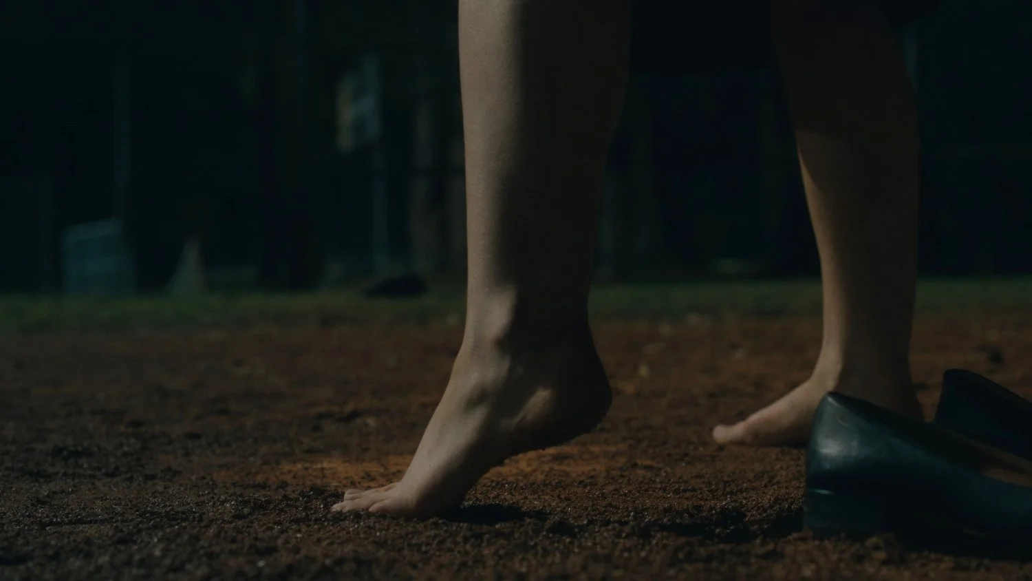 Elle-Fanning-Feet-4992381 image 6