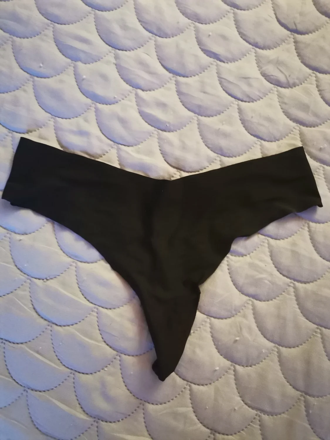 Find my mom thongs(2) image 4