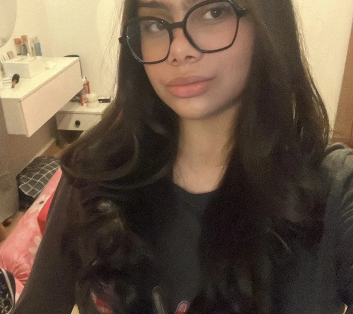 French Arabic sexy TikTok slut spy nude sexy boobs France feet salope pute image 22