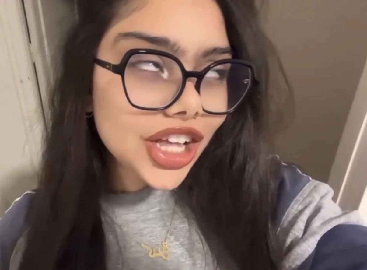 French Arabic sexy TikTok slut spy nude sexy boobs France feet salope pute image 27
