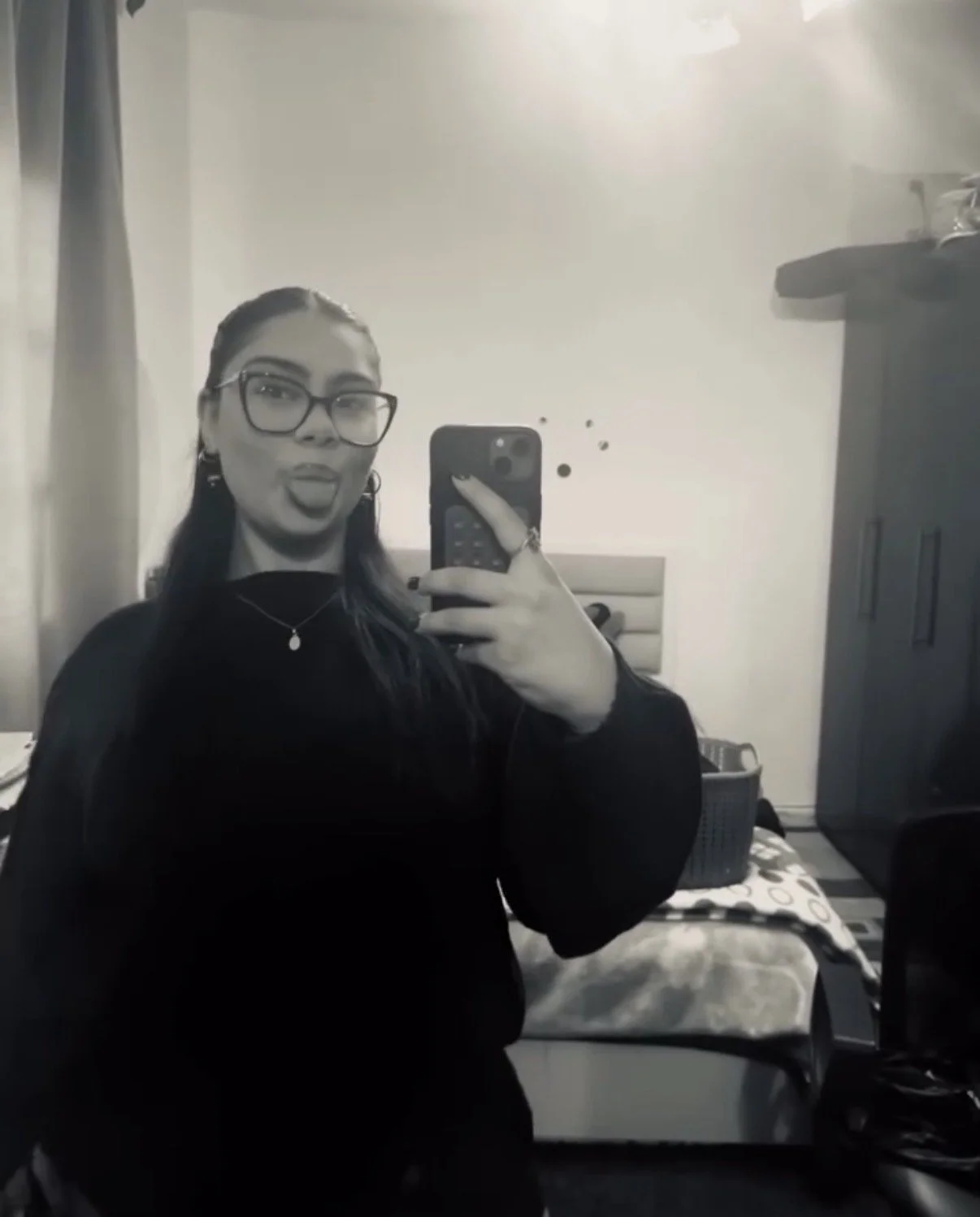 French Arabic sexy TikTok slut spy nude sexy boobs France feet salope pute image 33