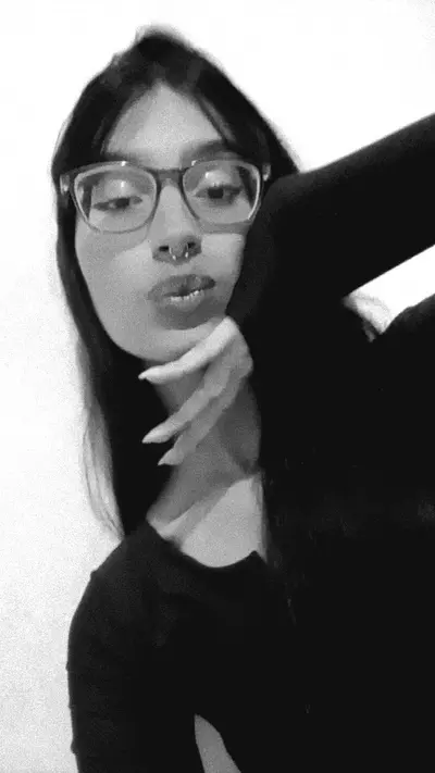 Travesti comendo o cuzinho da novinha trans no meio da rua _YwCciqej cover image