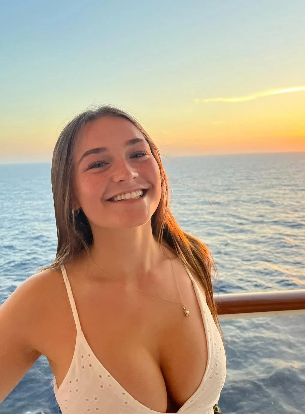 Indiana college slut with some huge tits image 3