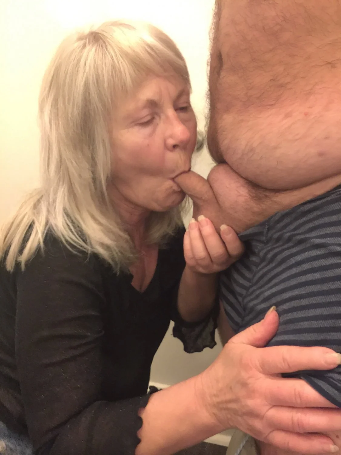 Virgians Granny Whore Ellen image 29