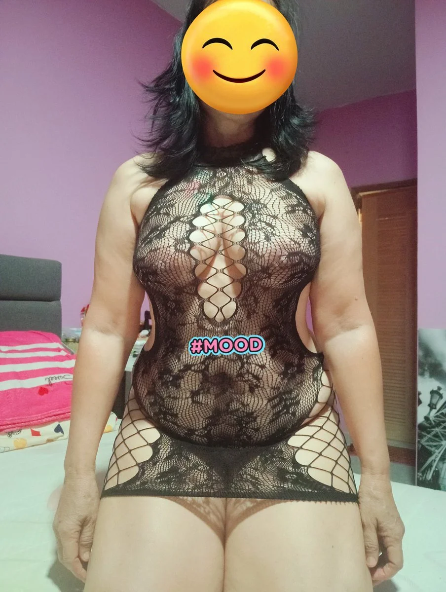 สาวใหญ่ชอบโชว์ image 35