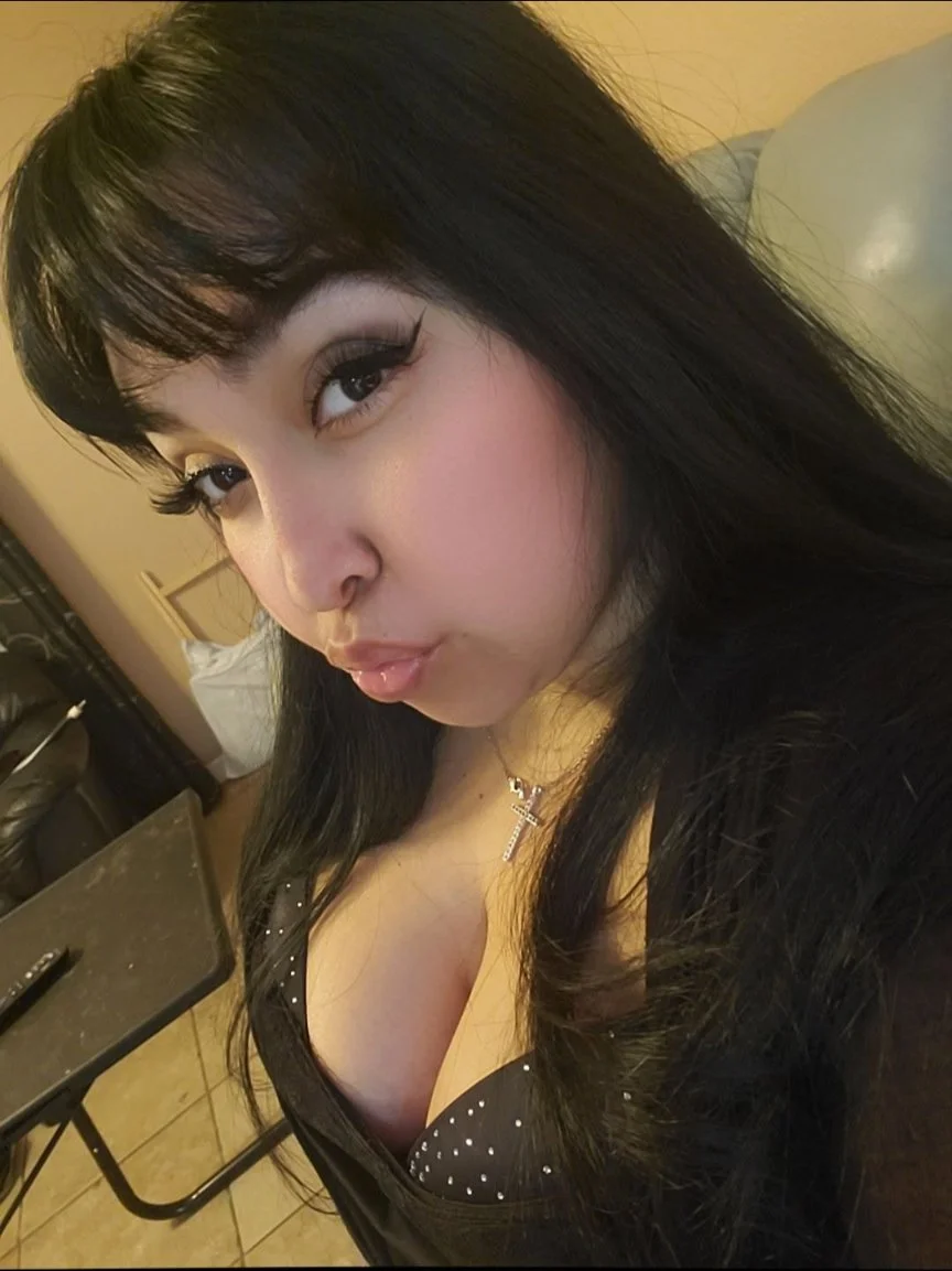 Latina milf with huge ass gets fucked leaked image 5
