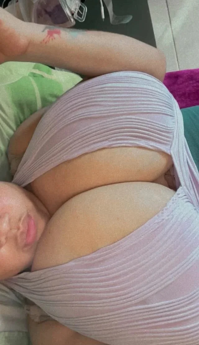 Lovely Latina image 3