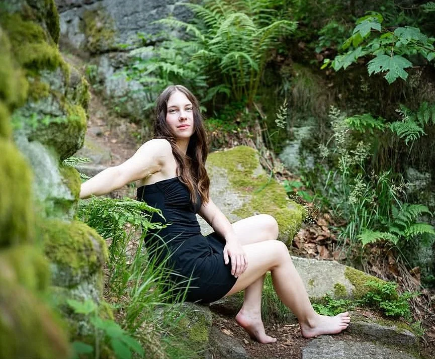 Vivien image 1