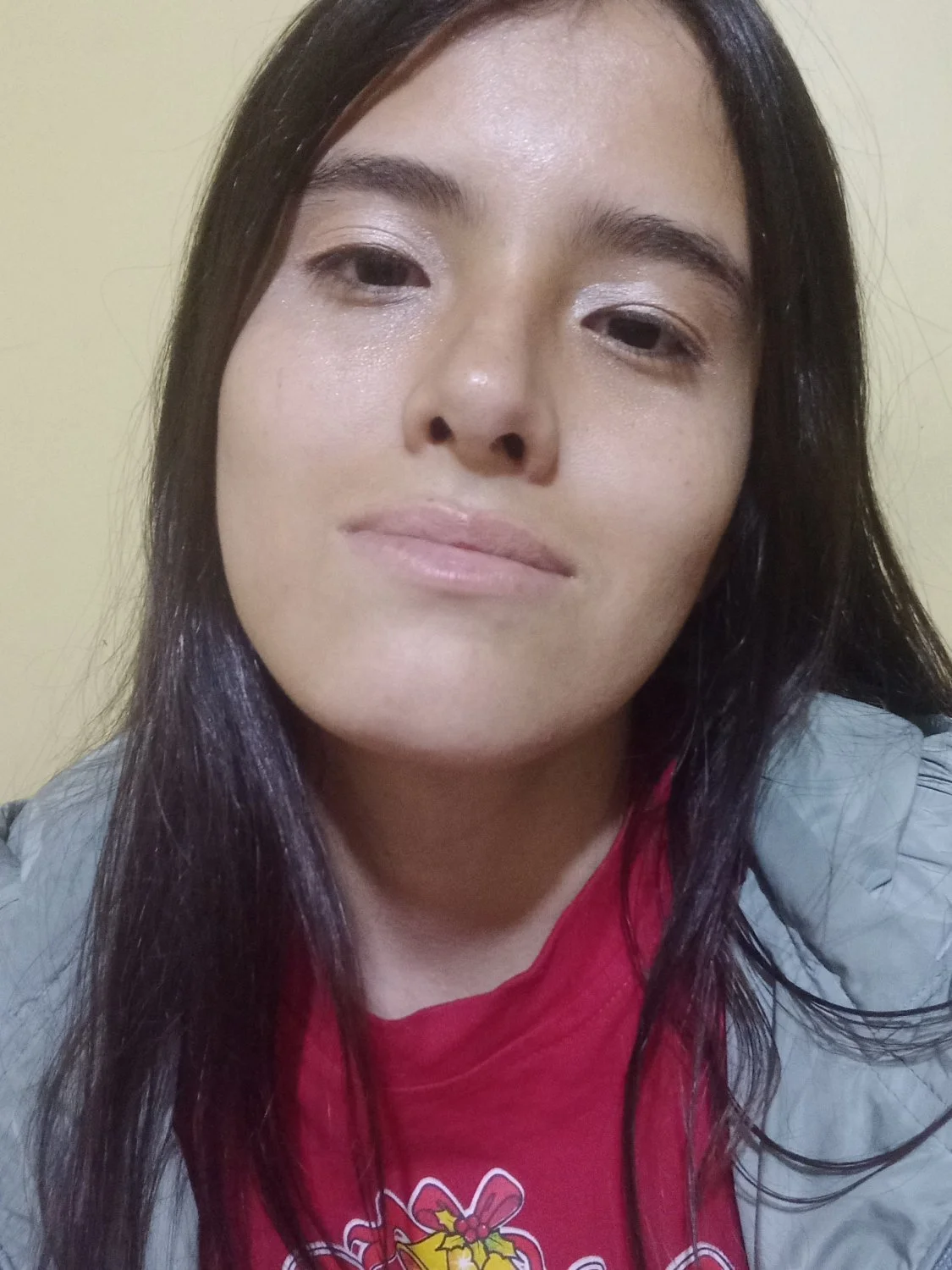 Claudia, peruana bisexual exhibida. image 6