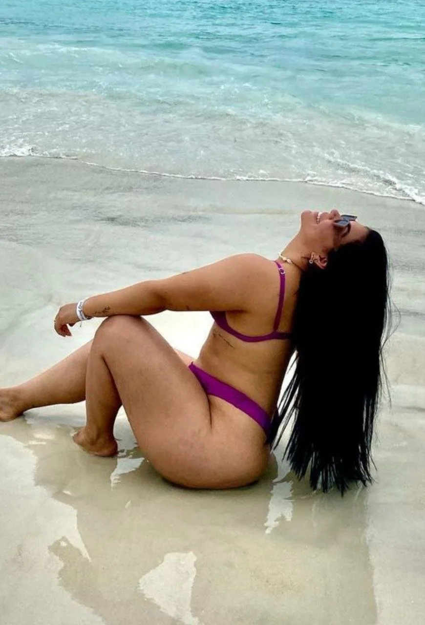 Morena Rabuda, corninho posta foto abrindo o cuzão dela, deve estar querendo chifre image 15