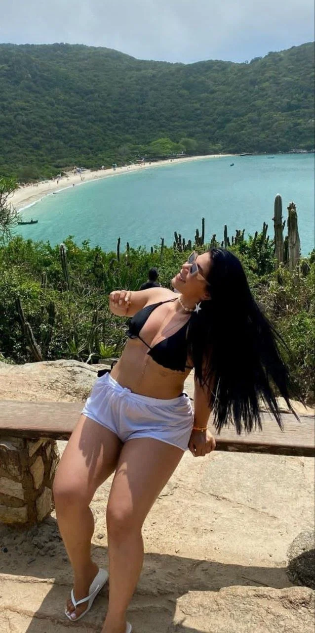 Morena Rabuda, corninho posta foto abrindo o cuzão dela, deve estar querendo chifre image 45