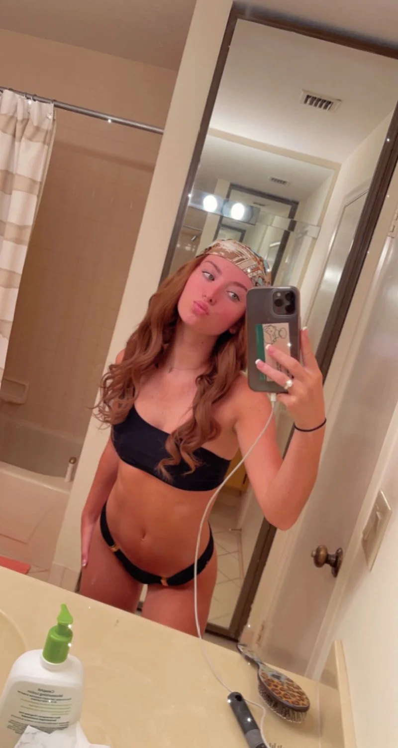 Exposing Rutgers ZETA sorority girl Gianna S. image 15
