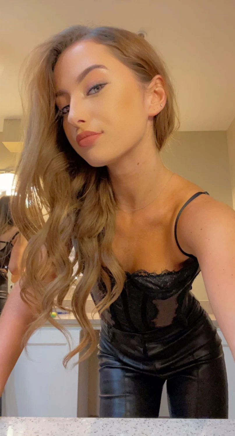 Exposing Rutgers ZETA sorority girl Gianna S. image 6