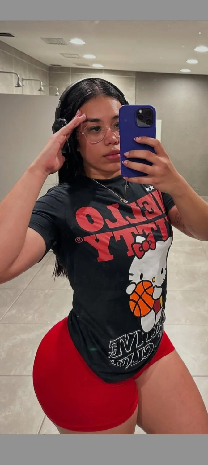 Que rabo gostoso dessa vagabunda image 8
