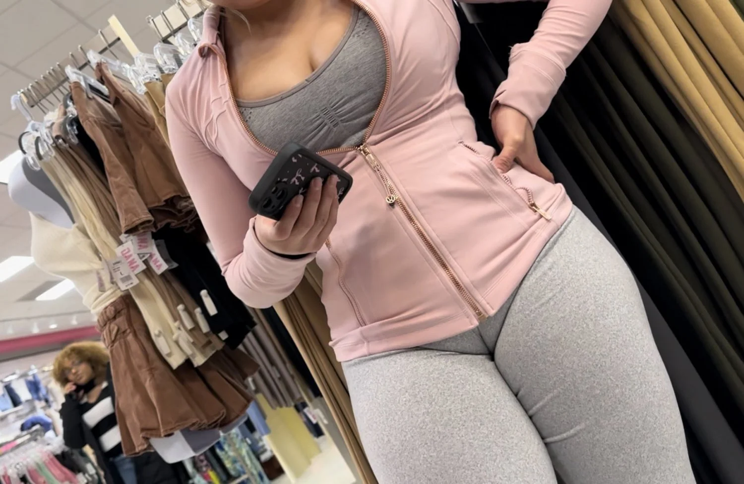 my aunts got cake main image