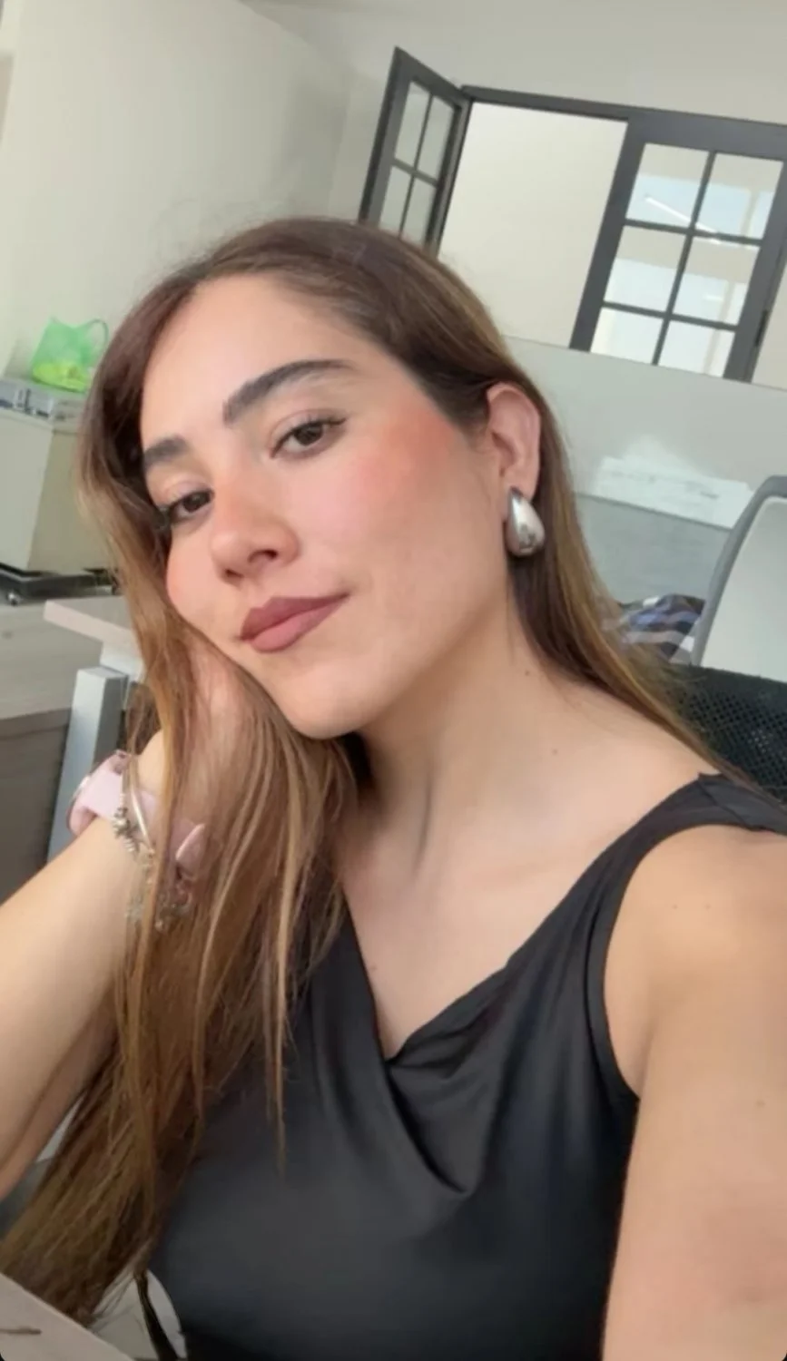 Directora Secundaria Michell main image