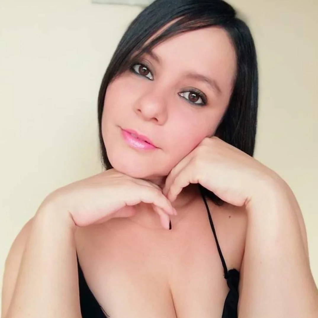 Andrea amateur image 15