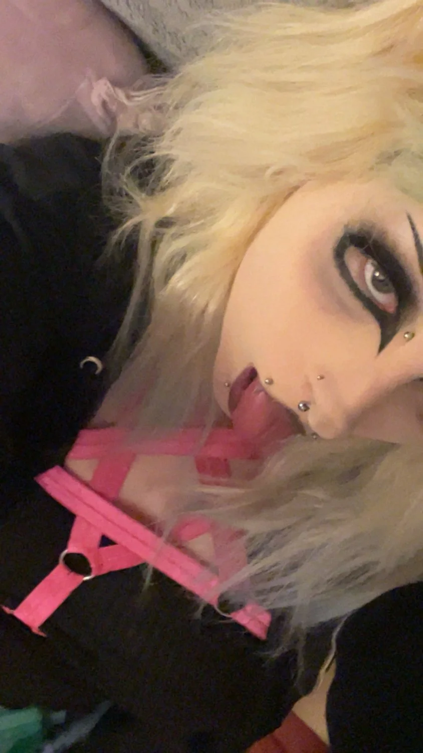 Irl emo goth slut my eyes only snaps stolen part 1 image 2