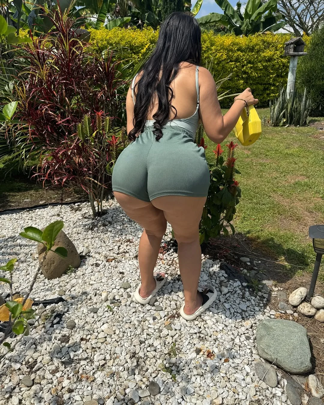 Latina pronta para fazer muito sexo anal! image 14