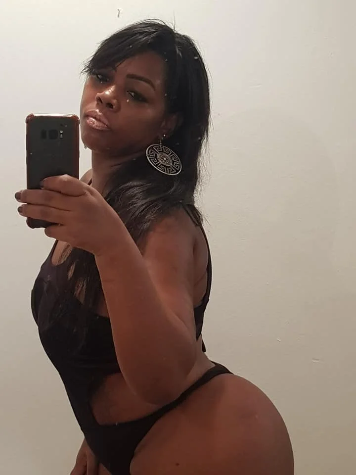 Patrícia Oliveira Sexy image 13