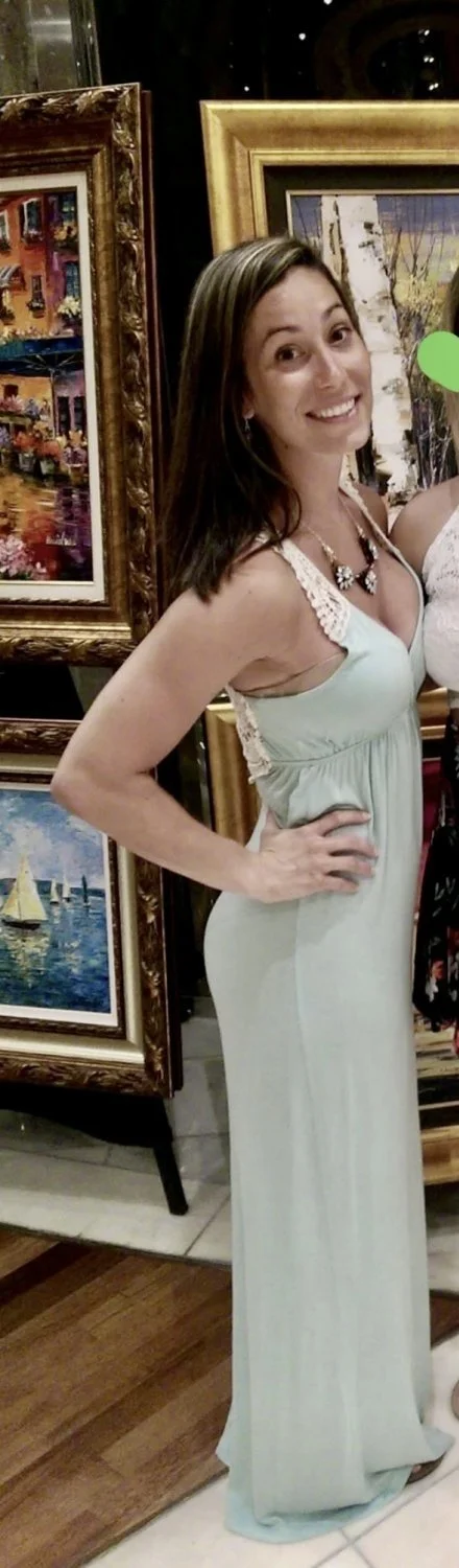 Hot dentist Gentri shows why she’s such a “daddy’s girl” image 15