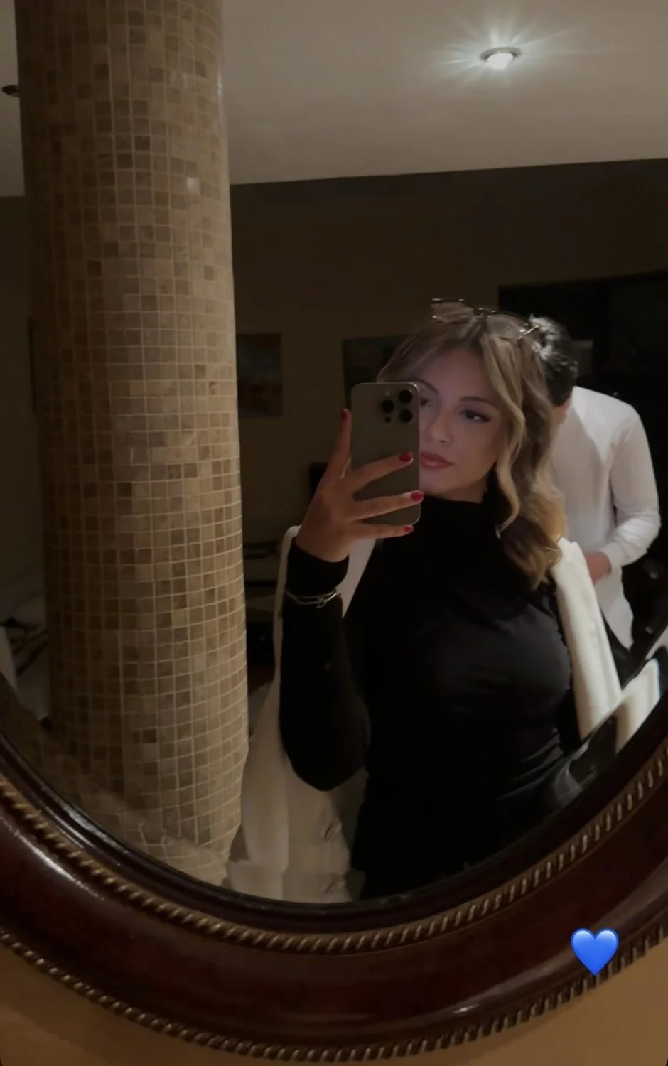 Dirty teen slut Lavinia image 6