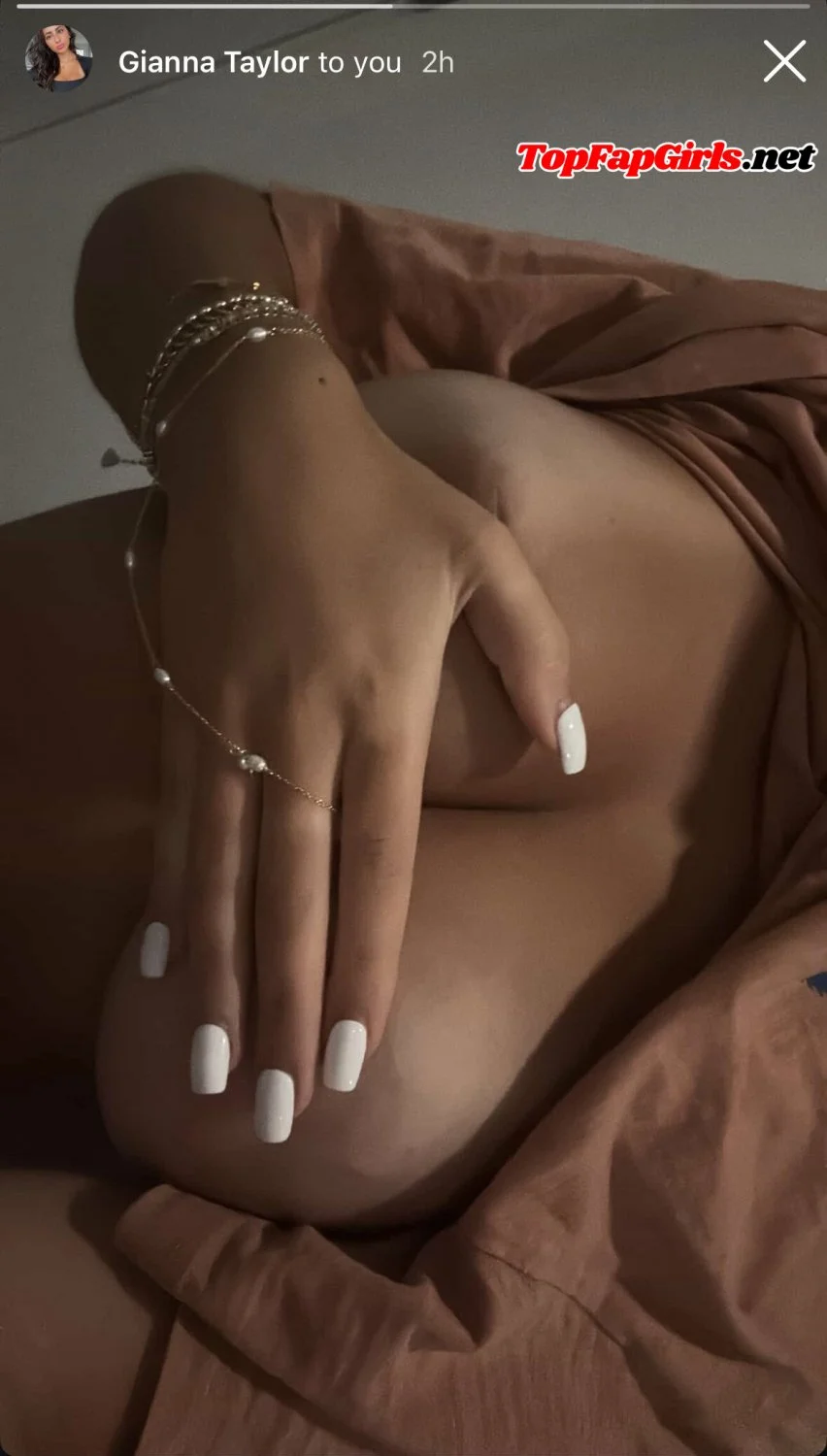 Horny Bubble Butt Teen image 24