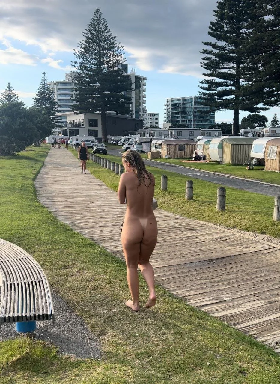 Sexy sluts image 5