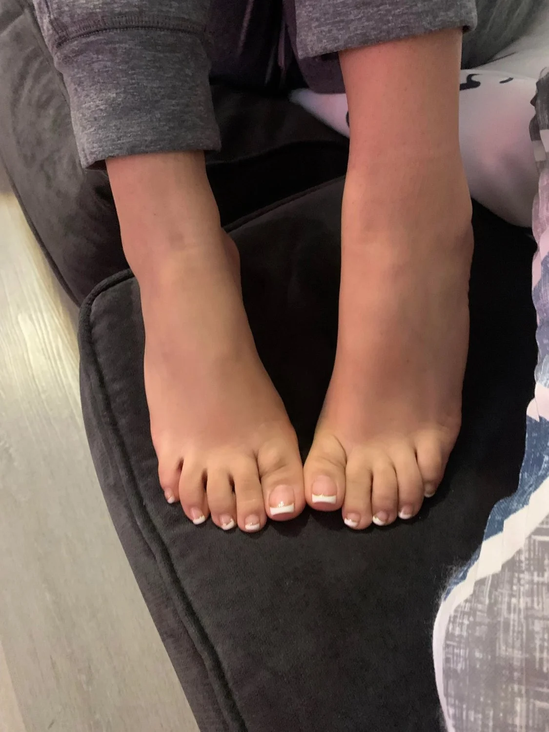 22 yo latina wife feet and soles image 4